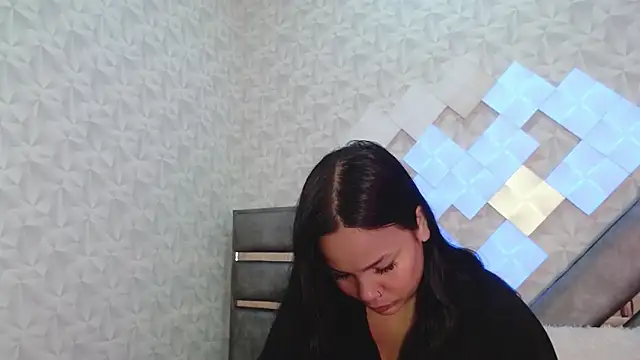 EmilyQueen3x online show from 09.25.25