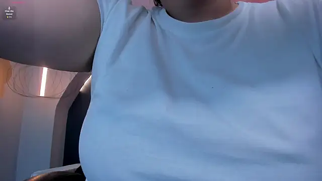 Snapshot of MartinnaBonnet chatting on 01.09.25 MartinnaBonnet online show from 01.09.25