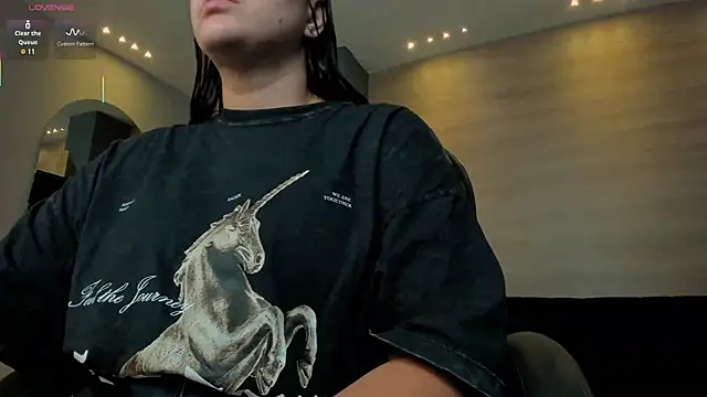 Snapshot of MartinnaBonnet chatting on 09.15.25 MartinnaBonnet online show from 09.15.25