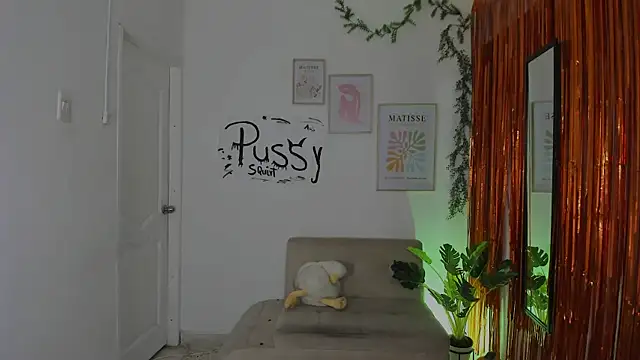 hornyprincess   online show from 10.20.25