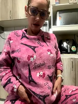 RAIRAsexy online show from 10.24.25