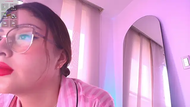 Snapshot of Pleasure_Vibes23 chatting on 10.28.25 Pleasure Vibes23 online show from 10.28.25