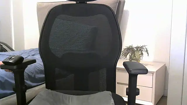 damarossa87 online show from 02.23.25