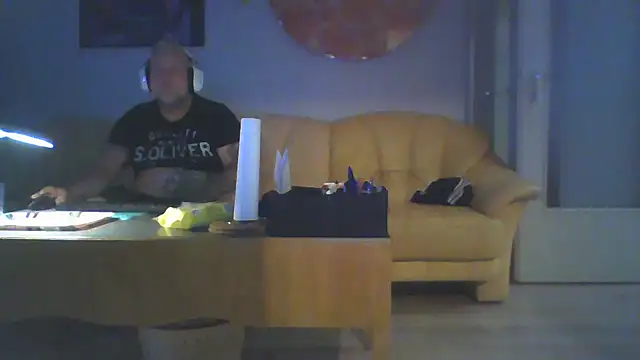 Hotwerner666 online show from 09.19.25