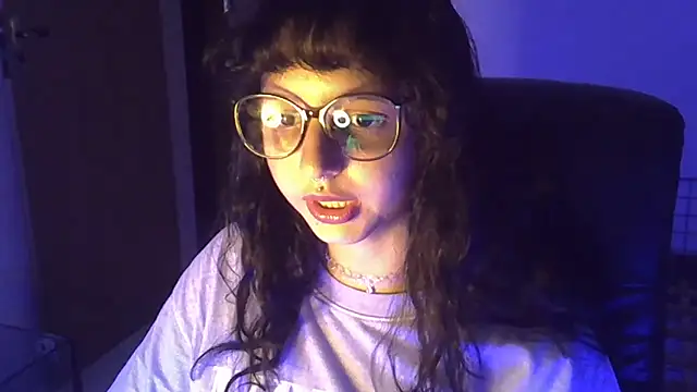 Snapshot of myamillor chatting on 12.02.24 myamillor online show from 12.02.24