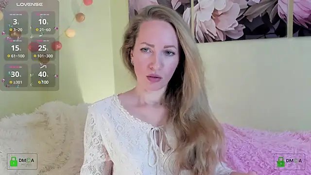 Queenymel online show from 12.12.24