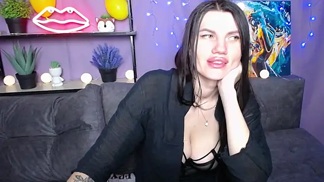 MilaLoona online show from 01.23.25