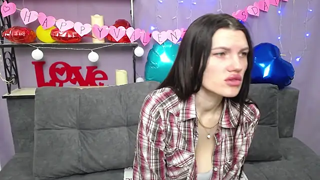 MilaLoona online show from 02.13.25