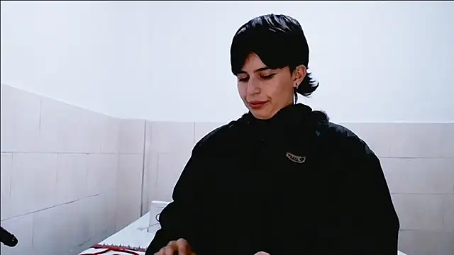 Snapshot of Cocain_Atenea chatting on 06.11.26 Cocain Atenea online show from 06.11.26