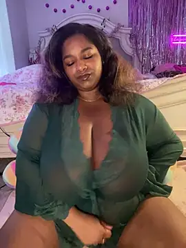 BigFineSelena online show from 03.17.26