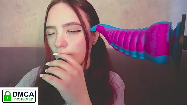 Snapshot of Alyssa___Scarlet chatting on 12.25.24 Alyssa Scarlet online show from 12.25.24