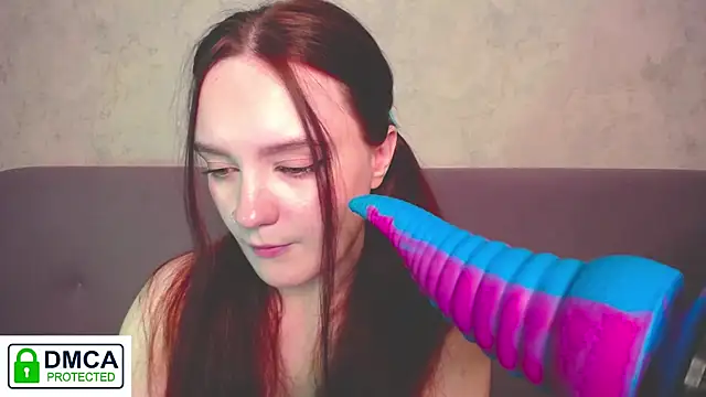 Snapshot of Alyssa___Scarlet chatting on 11.25.25 Alyssa Scarlet online show from 11.25.25