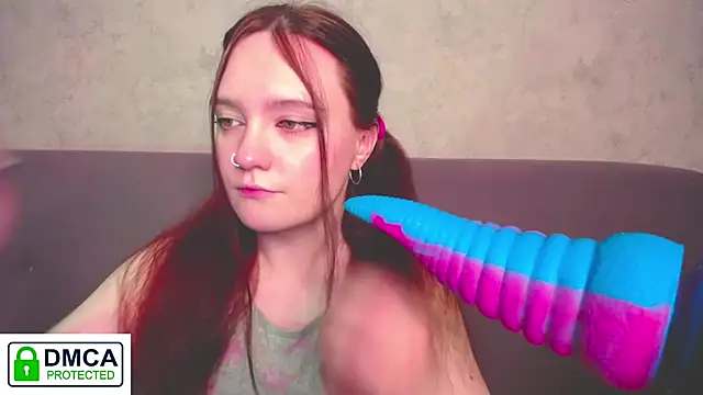 Snapshot of Alyssa___Scarlet chatting on 11.28.25 Alyssa Scarlet online show from 11.28.25