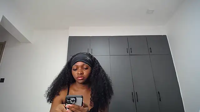 Snapshot of Pretty_Liya08 chatting on 06.17.26 Pretty Liya08 online show from 06.17.26