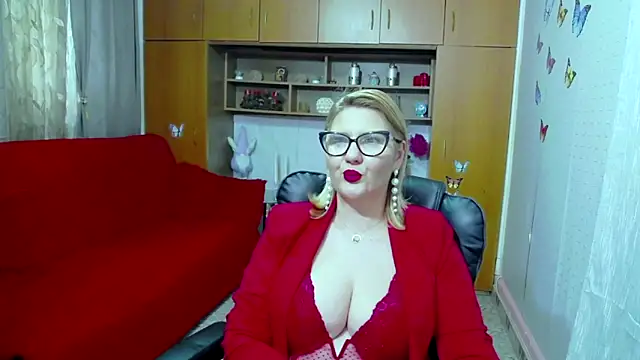 LucilleFenlys online show from 02.26.25