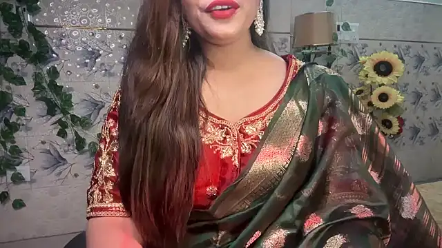 Snapshot of mahimagicdoll_DESI chatting on 12.22.24 mahimagicdoll DESI online show from 12.22.24