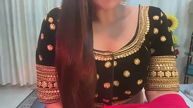 Snapshot of mahimagicdoll_DESI chatting on 02.16.25 mahimagicdoll DESI online show from 02.16.25