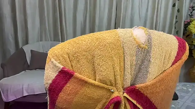 Snapshot of mahimagicdoll_DESI chatting on 09.23.25 mahimagicdoll DESI online show from 09.23.25