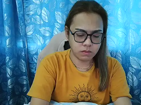 Your PrettyGirlxxx online show from 11.19.25