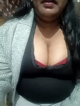 Snapshot of rekhabb123 chatting on 01.12.26 rekhabb123 online show from 01.12.26