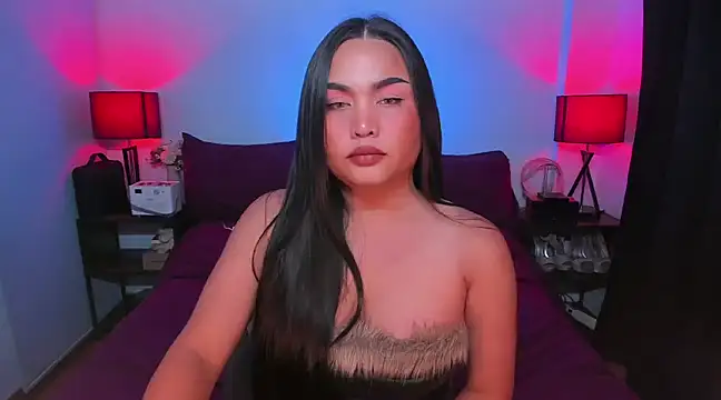 Snapshot of Jh3na chatting on 01.03.25 Jh3na online show from 01.03.25