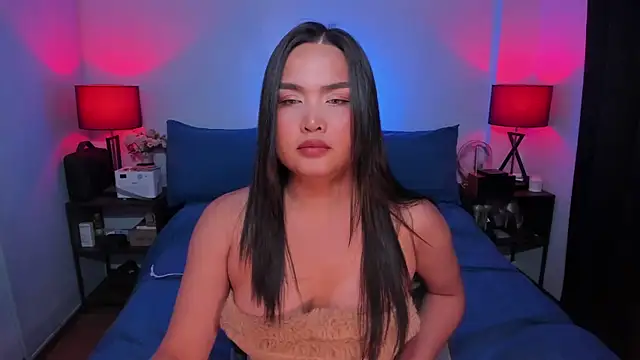 Snapshot of Jh3na chatting on 11.06.25 Jh3na online show from 11.06.25