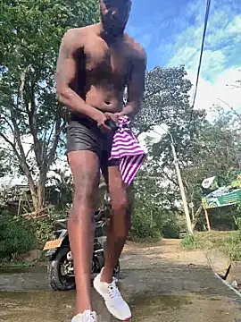 blackdrey18 online show from 12.17.25