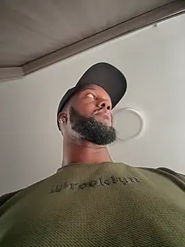 blackdrey18 online show from 12.22.25