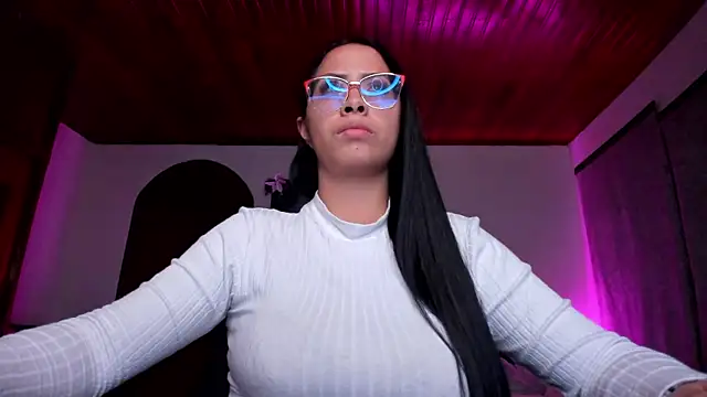 yesie hot online show from 12.06.24