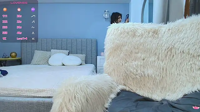 Anna Lewis online show from 10.23.25