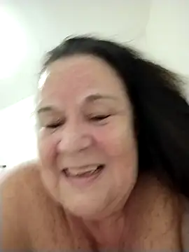 Yaya Mineira online show from 09.17.25