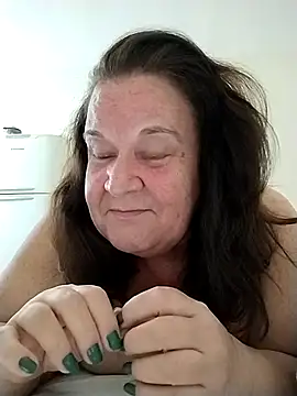 Yaya Mineira online show from 11.13.25