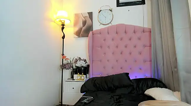 Snapshot of Arkangelxx chatting on 02.17.25 Arkangelxx online show from 02.17.25