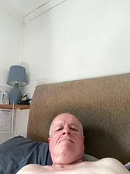 Snapshot of locallad88 chatting on 06.18.26 locallad88 online show from 06.18.26