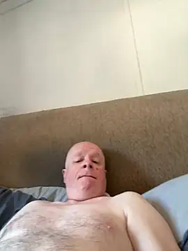 Snapshot of locallad88 chatting on 06.19.26 locallad88 online show from 06.19.26