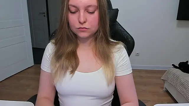 Snapshot of stacy_miracle chatting on 04.25.26 stacy miracle online show from 04.25.26