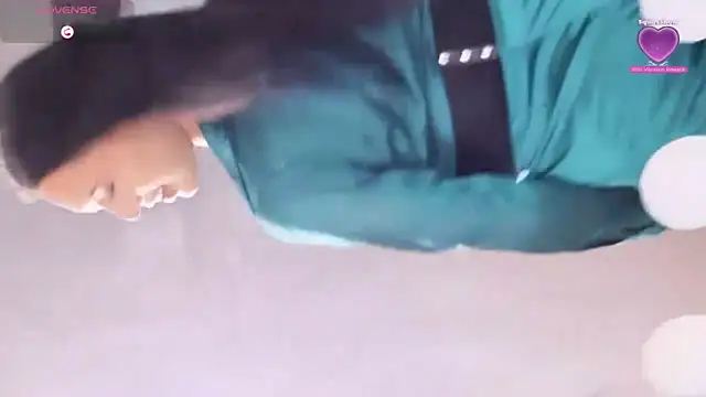 Snapshot of sweetcata23 chatting on 12.19.25 sweetcata23 online show from 12.19.25