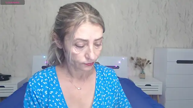 ZoeGrant online show from 01.11.25