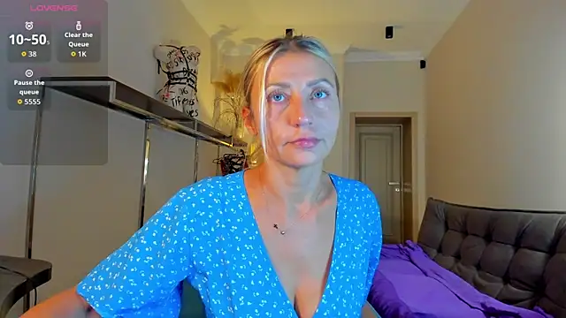 ZoeGrant online show from 09.15.25