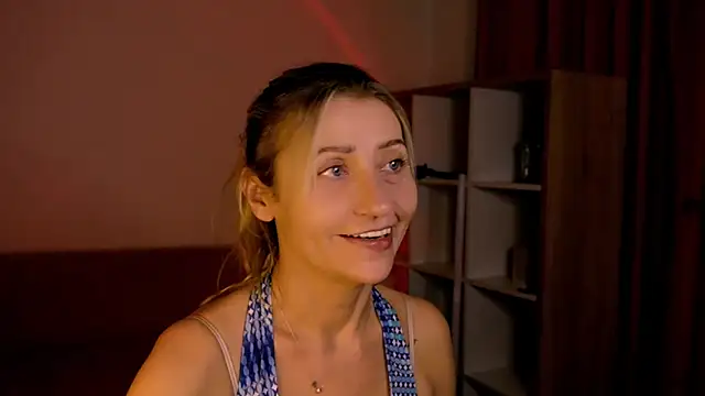 ZoeGrant online show from 04.10.26