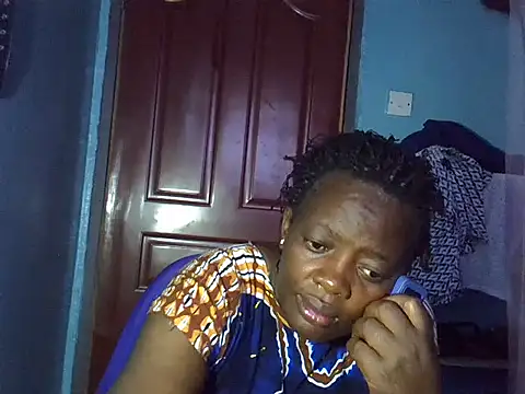 Snapshot of Ebonyceline chatting on 06.05.26 Ebonyceline online show from 06.05.26