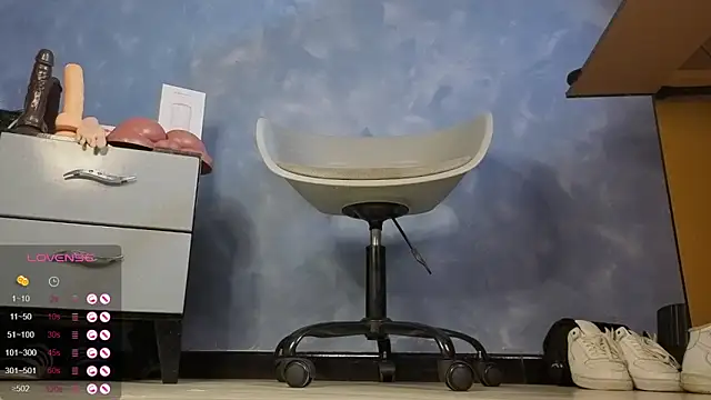 TomLover 12 online show from 01.31.26