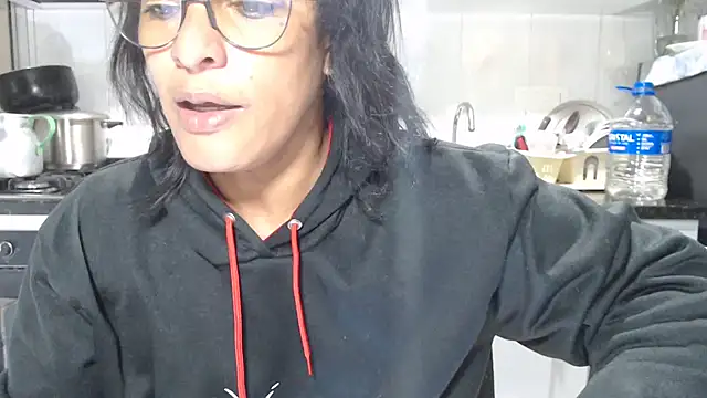 kateleyagrey online show from 12.14.25