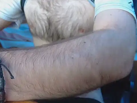 Snapshot of KmlBI26 chatting on 01.24.25 KmlBI26 online show from 01.24.25