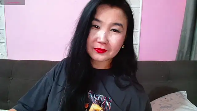 Bet Lu online show from 10.18.25