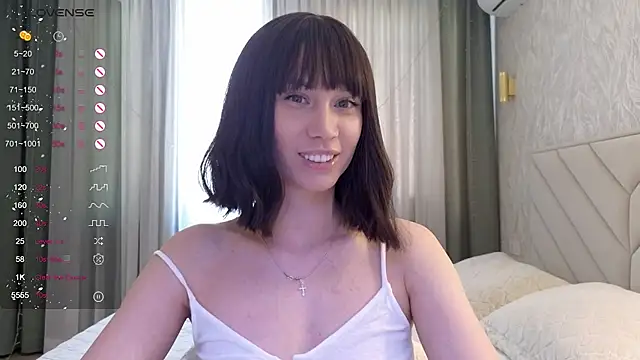 Alice Wonders online show from 02.06.26