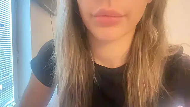 Lillymariee online show from 01.23.25