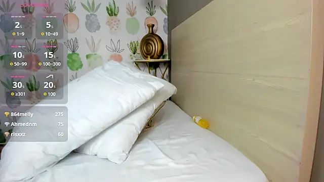 Snapshot of jade_cruz20 chatting on 12.23.24 jade cruz20 online show from 12.23.24