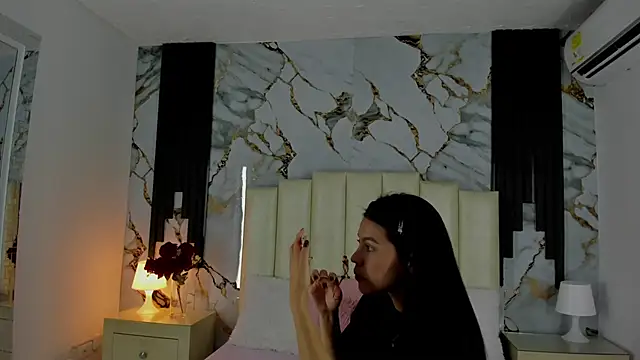 lulumars online show from 02.14.25