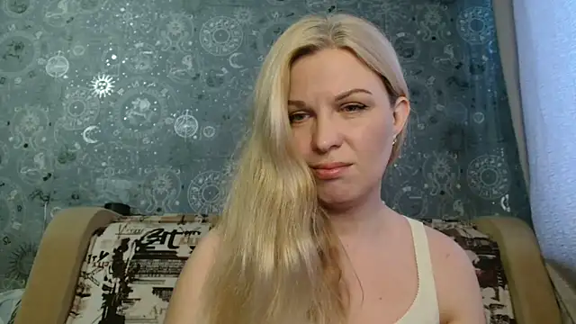 BlondeFox online show from 03.17.25